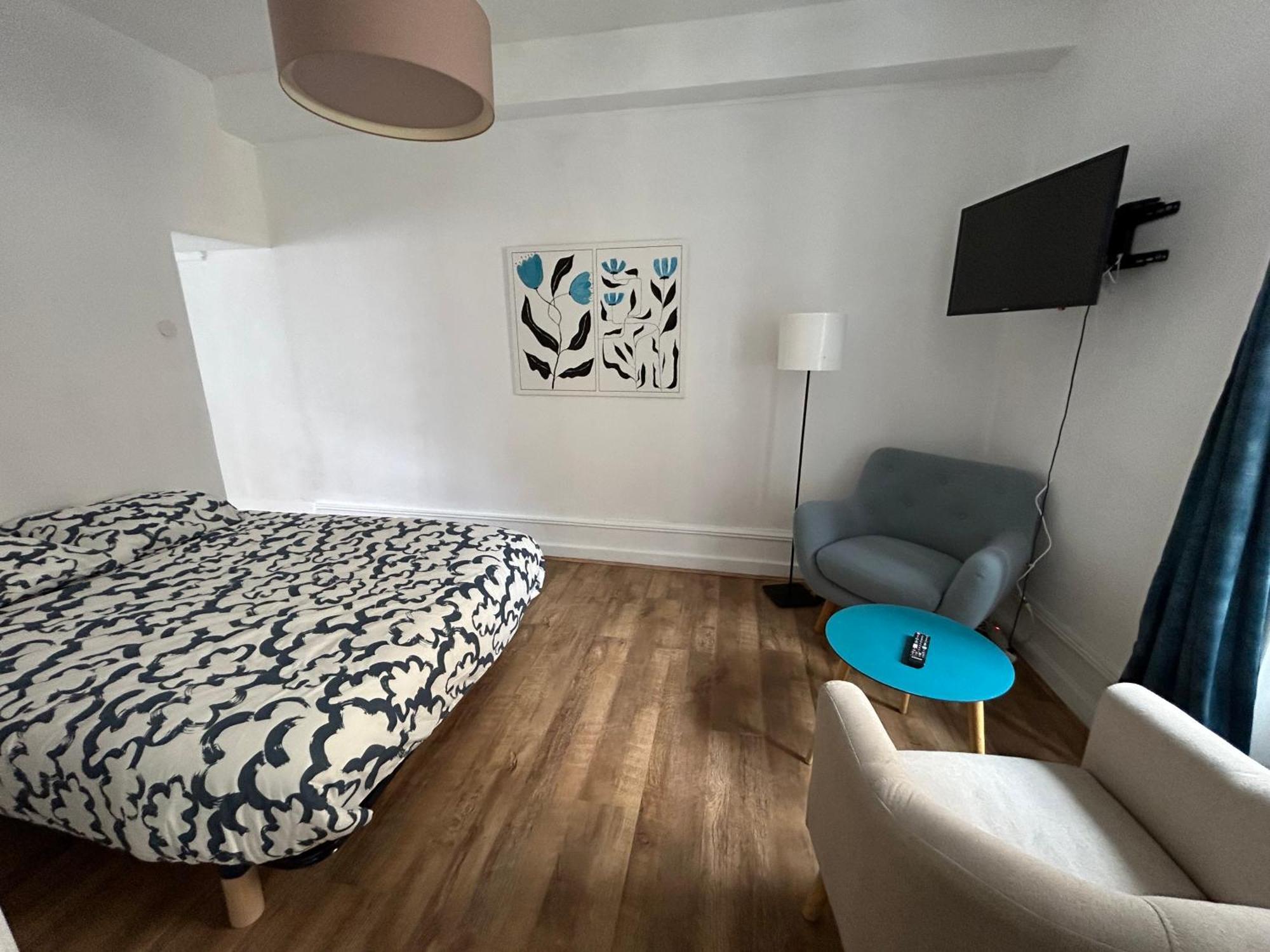 Appartement Cosy Charme Ancien Thizy-les-Bourgs Екстериор снимка